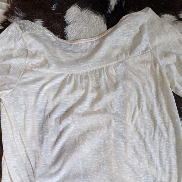 Hint of Mint Lace Tunic - Picture 9 of 10